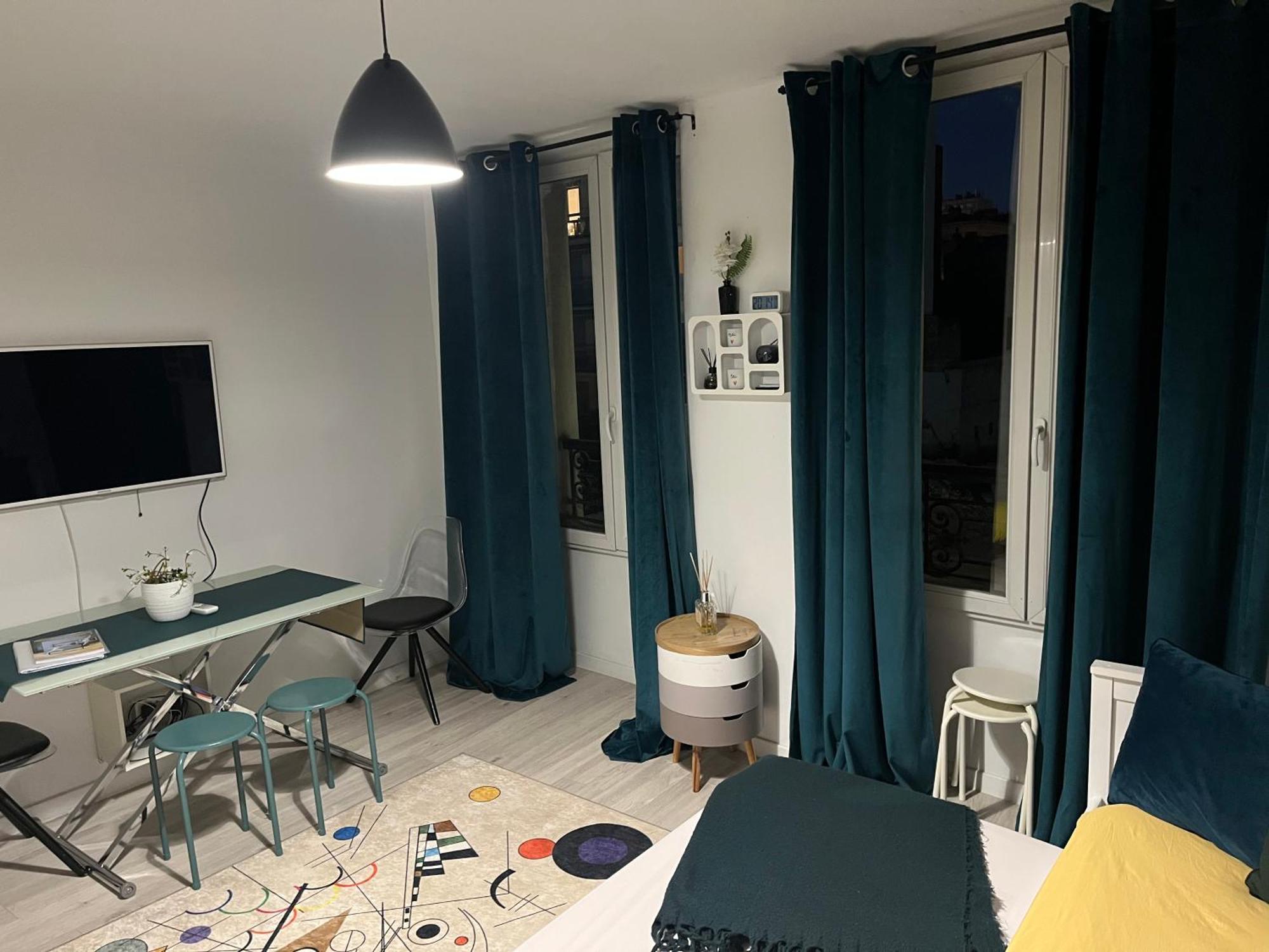 Appartement Paisible Clichy Bagian luar foto