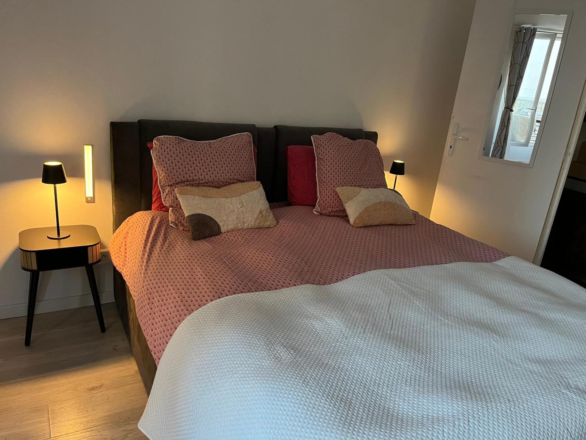 Appartement Paisible Clichy Bagian luar foto