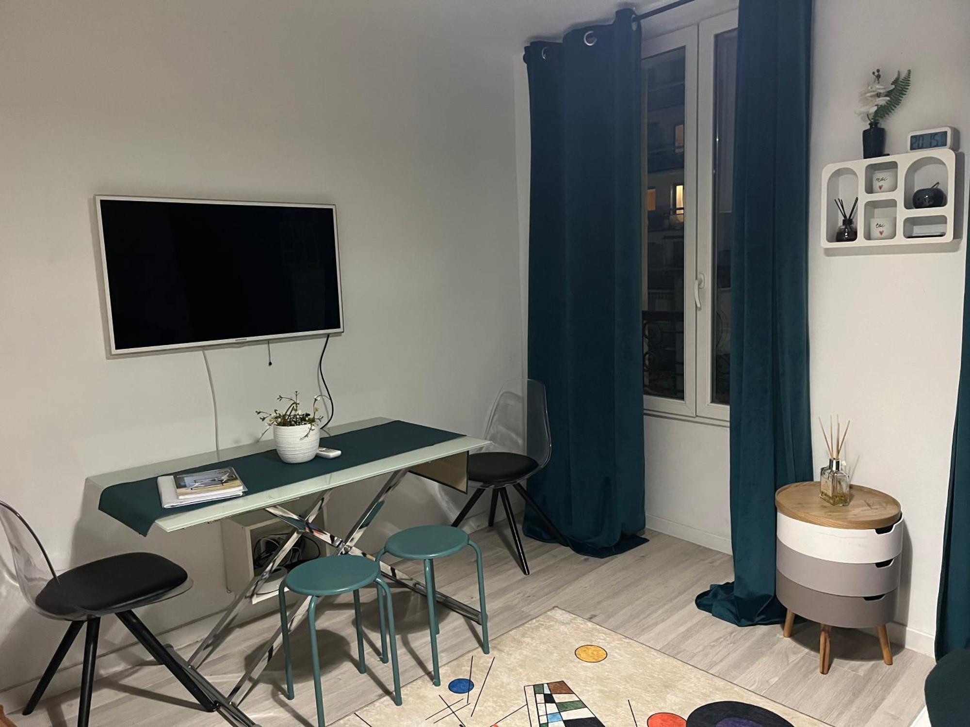 Appartement Paisible Clichy Bagian luar foto